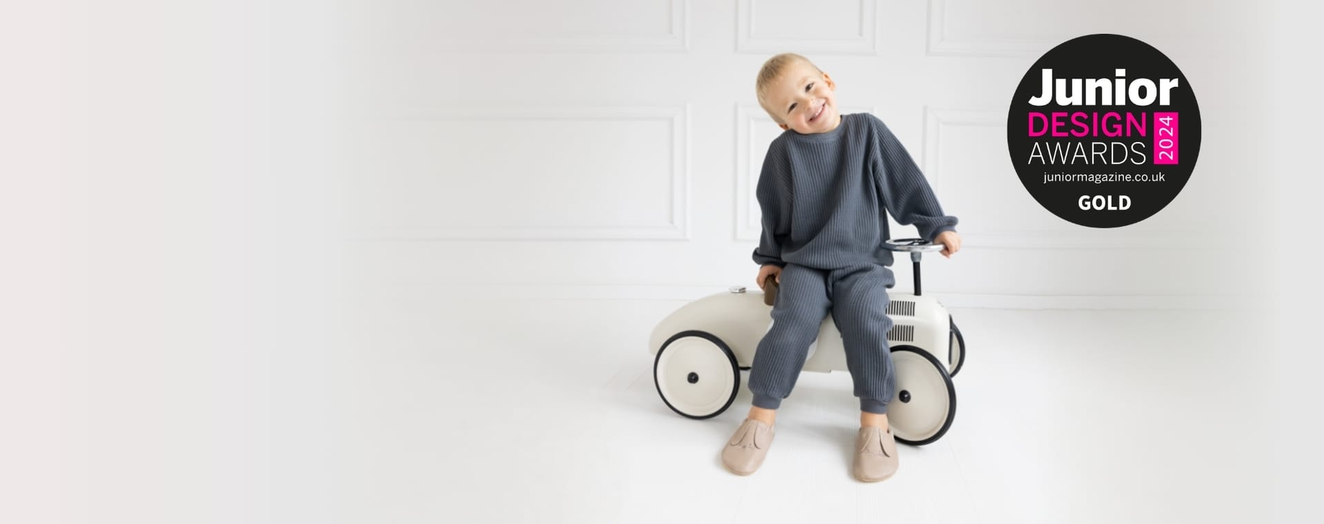 Mednarodno nagrajeni copatki Bébé Bunny